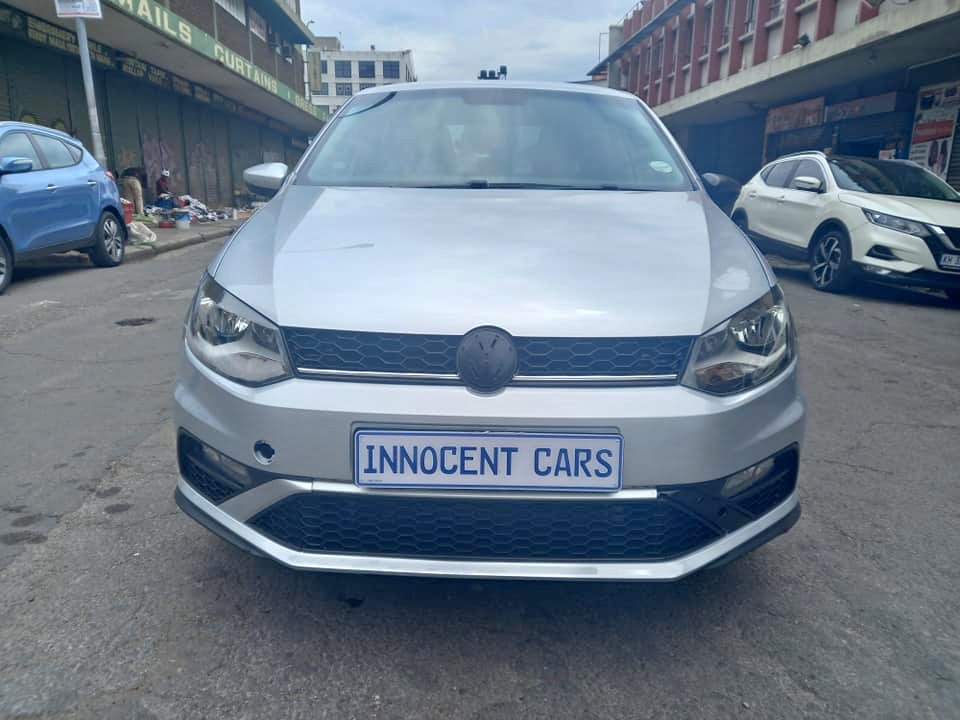 2021 VW POLO POLO 6 SEDAN 1.4 PETROL, COMFORTLINE 14000KM, SILVER IN COLOR