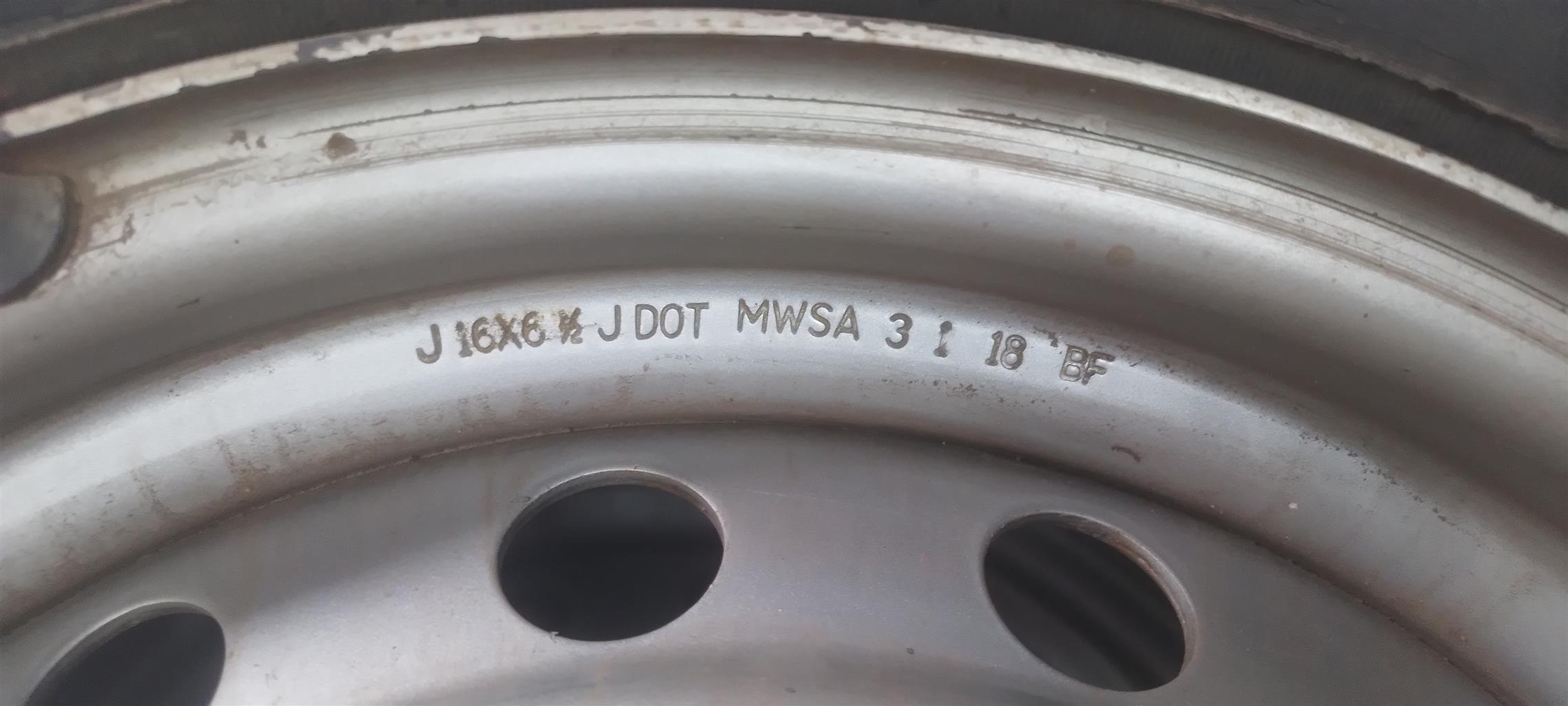 16inch issues rims with 205 R16 Goodyear wrangler AT/s tyres - Private Seller