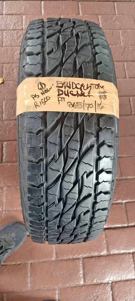1x Bridgestone Dueler AT As New... - Private Seller 1x Bridgestone Dueler AT As New... - Private Seller