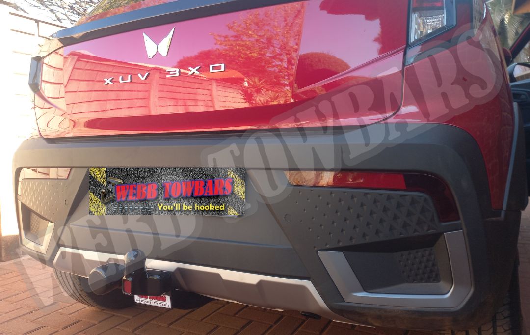 Mahindra XUV 3XO Standard/Detachable Towbars - Private Seller