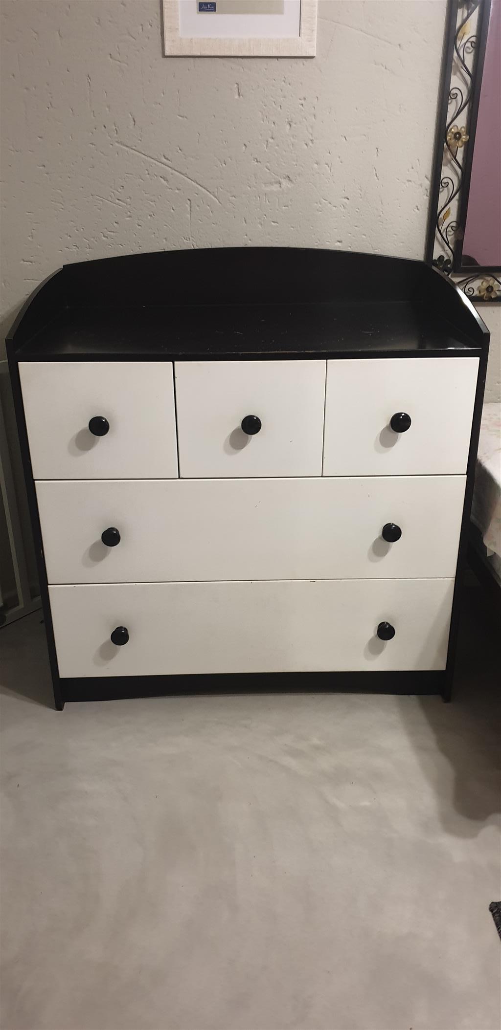 Compactum For Sale Black And White Junk Mail