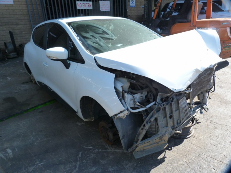 Renault Clio IV 1.2 TCe Authentique Manual White - 2017 STRIPPING FOR SPARES - Private Seller Renault Clio IV 1.2 TCe Authentique Manual White - 2017 STRIPPING FOR SPARES - Private Seller