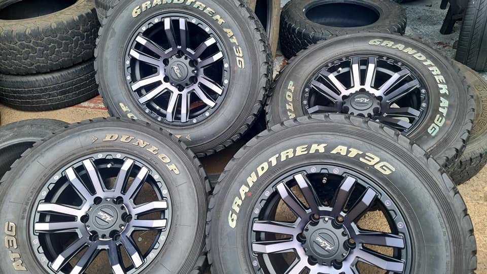 Isuzu/Ford Ranger /Toyota Hilux Aline Bakkie mags size 16 new +tyres Dunlop used - Private Seller