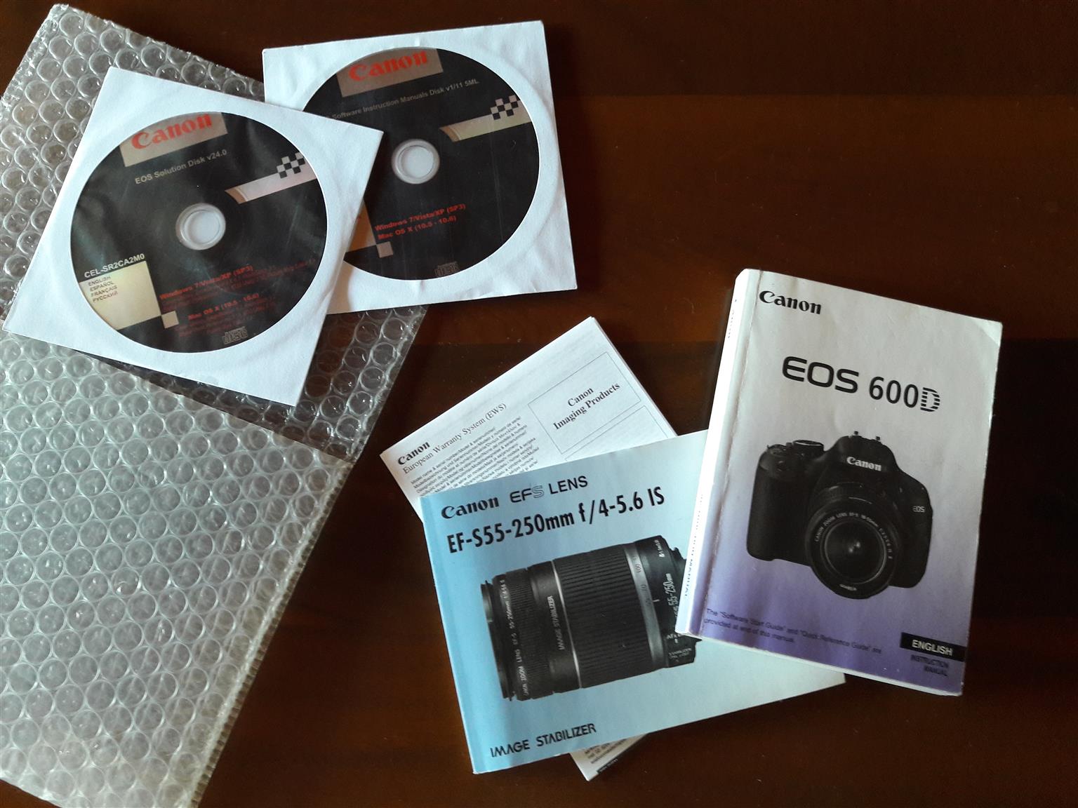Canon EOS 600D DSLR Camera with 2 lenses (18-55mm & 55-250mm)