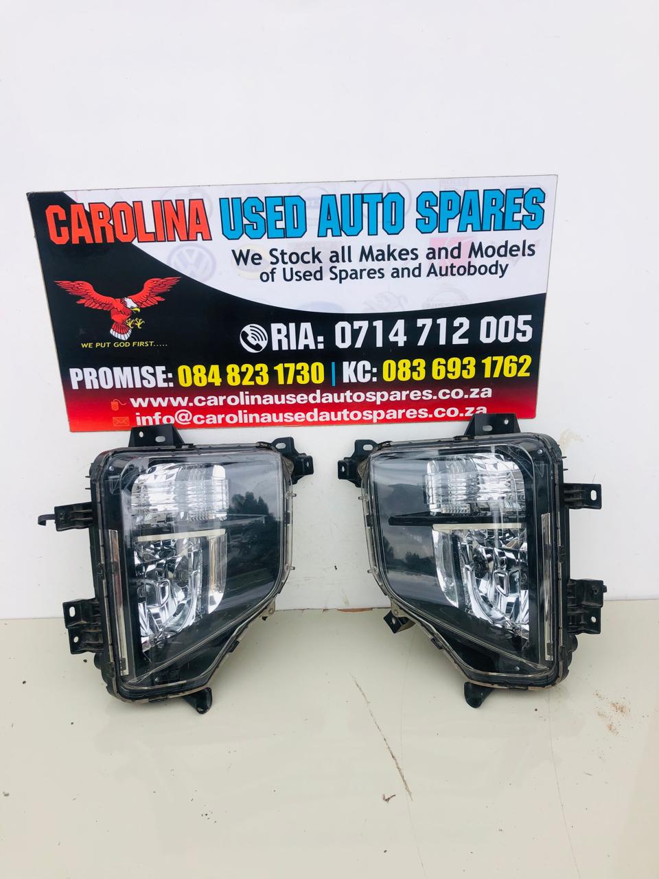 Mitsubishi LC200 triton left and right side headlights (2023) - Private Seller Mitsubishi LC200 triton left and right side headlights (2023) - Private Seller