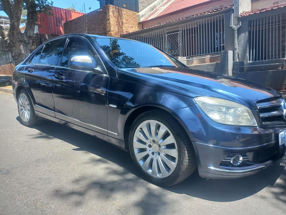2009 MERCEDES BENZ C200 KOMPRESSOR PETROL, AUTOMATIC, BLUE COLOR, MILEAGE 95000KMS