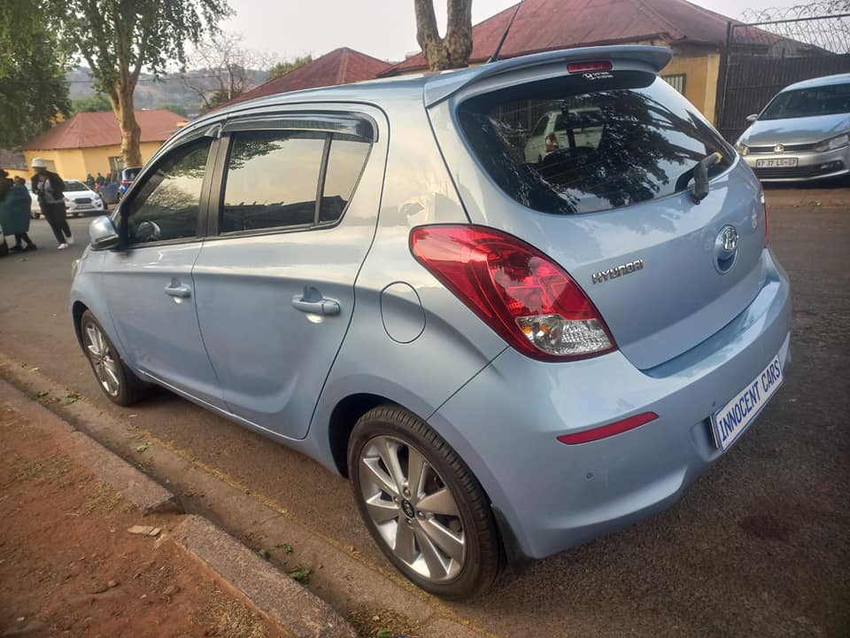 2013 HYUNDAI i20 1.4 PETROL, MANUAL, SKY BLUE COLOR, MILEAGE 80000KMS