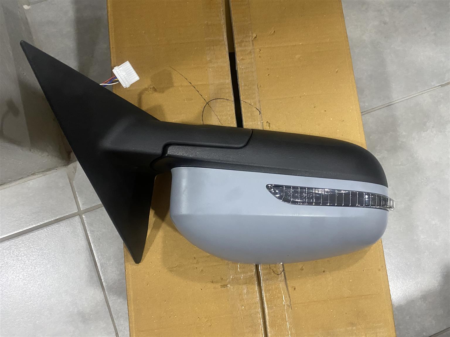 2024 CHERY TIGGO 4 PRO ELECTRONIC DOOR MIRROR RIGHT SIDE FOR SALE. - Private Seller 2024 CHERY TIGGO 4 PRO ELECTRONIC DOOR MIRROR RIGHT SIDE FOR SALE. - Private Seller