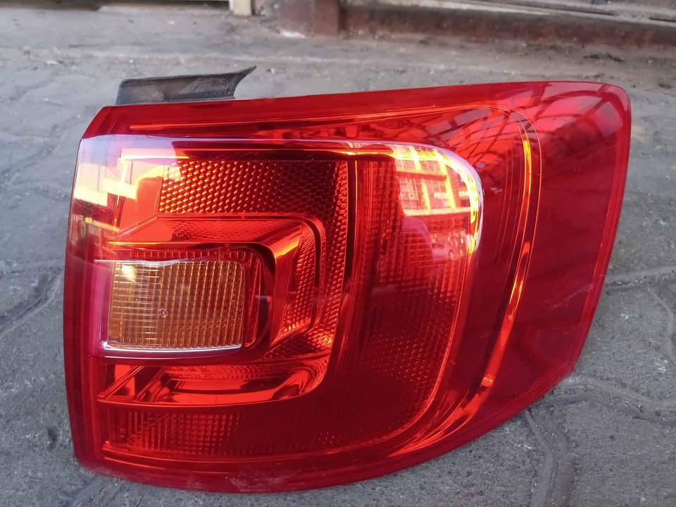 Jetta 6 taillight