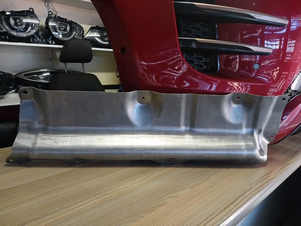 2018-2020 BMW G01 X3 REAR FLOOR PAN HEAT SHIELD