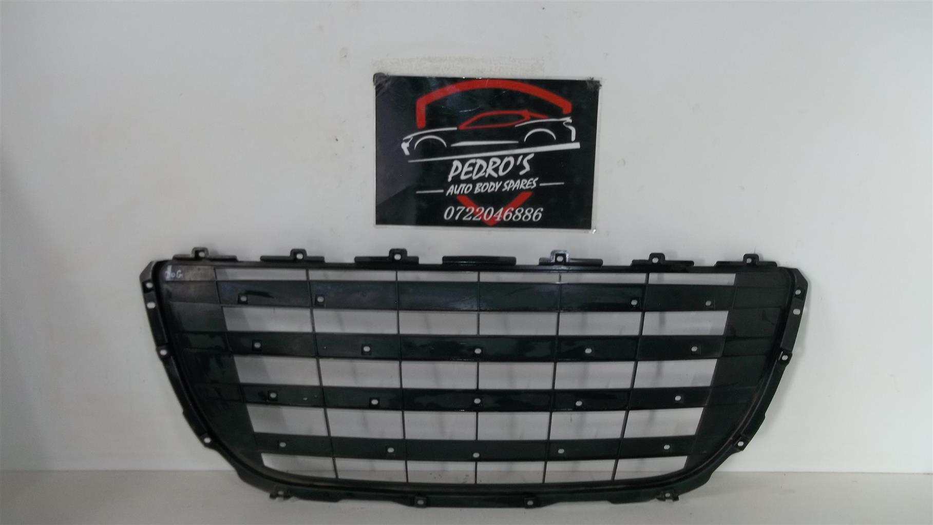 Haval H2/H6 grille - Private Seller Haval H2/H6 grille - Private Seller