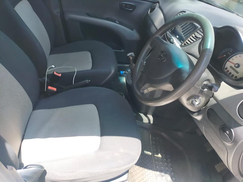 Hyundai i10 hatchback 1.2 white 2009  for sale