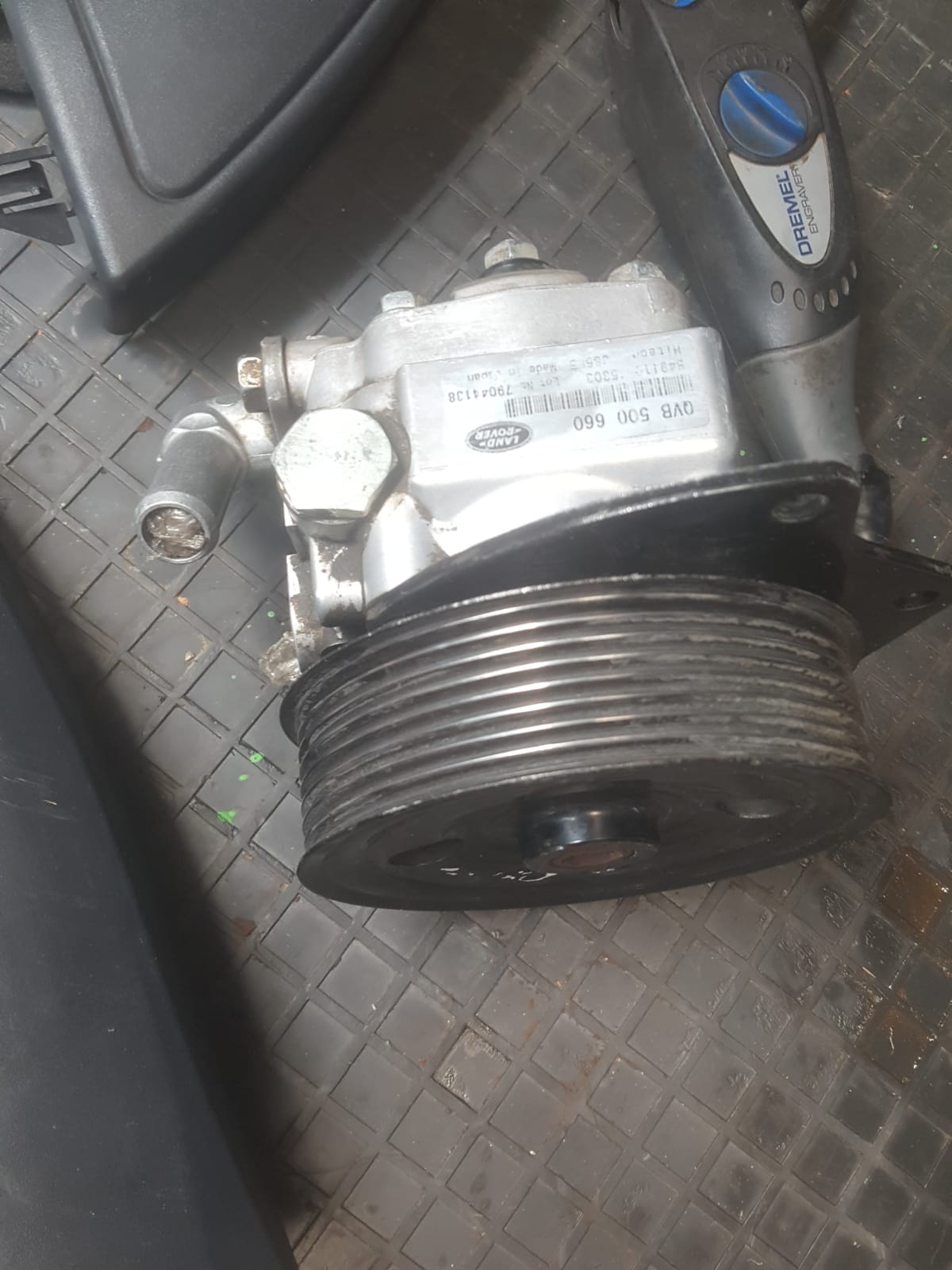 2009 Range Rover Sport 2.7l V6 Power Steering Pump for sale