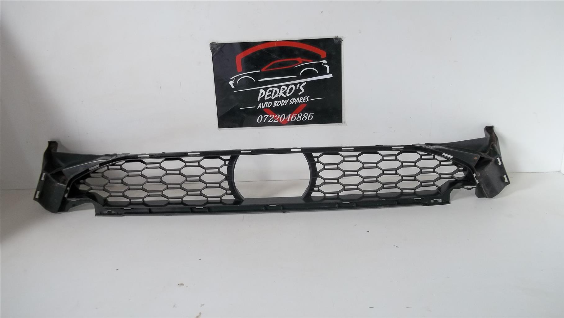 BMW X7 (G07) front bumper grille - Private Seller BMW X7 (G07) front bumper grille - Private Seller