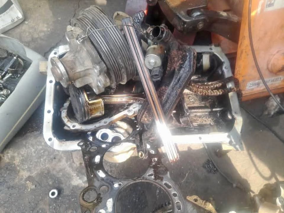 SUZUKI ERTIGA OIL SUMP & PISTONS AVAILABLE - Private Seller SUZUKI ERTIGA OIL SUMP & PISTONS AVAILABLE - Private Seller