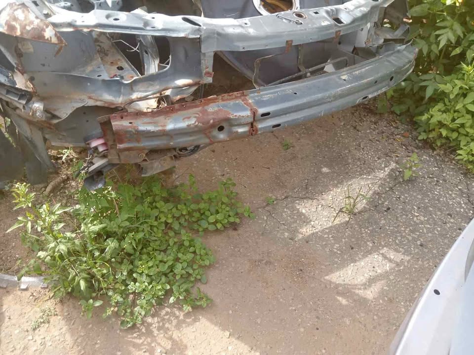 Chevrolet lumina 2006 front stiffener Chevrolet lumina 2006 front stiffener