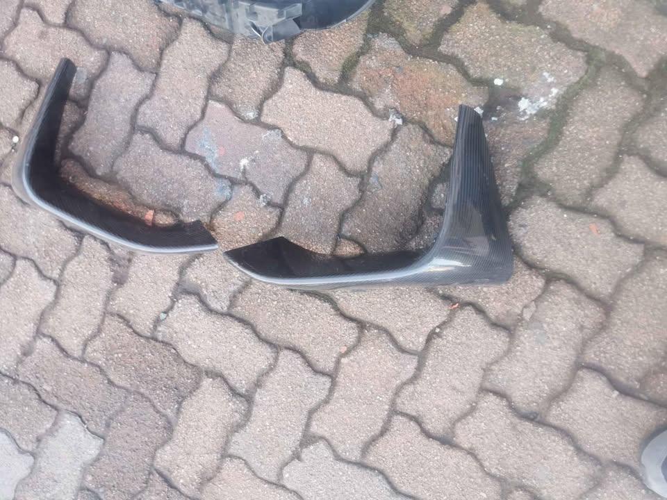 BMW M4 bumper spoilers - Private Seller BMW M4 bumper spoilers - Private Seller