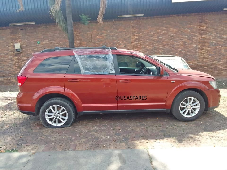 2013 DODGE JOURNEY 3.6 AUTOMATIC NOW STRIPPING FOR SPARES - Private Seller 2013 DODGE JOURNEY 3.6 AUTOMATIC NOW STRIPPING FOR SPARES - Private Seller