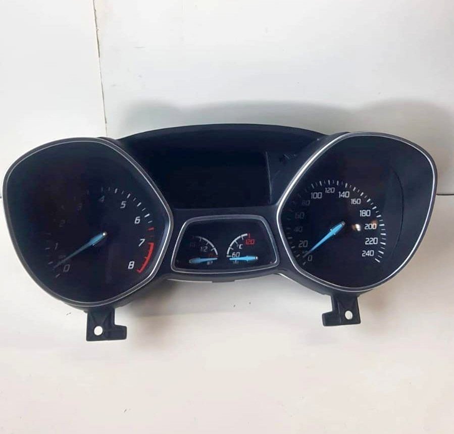 Ford Focus 2015-2017 Cluster - Private Seller Ford Focus 2015-2017 Cluster - Private Seller