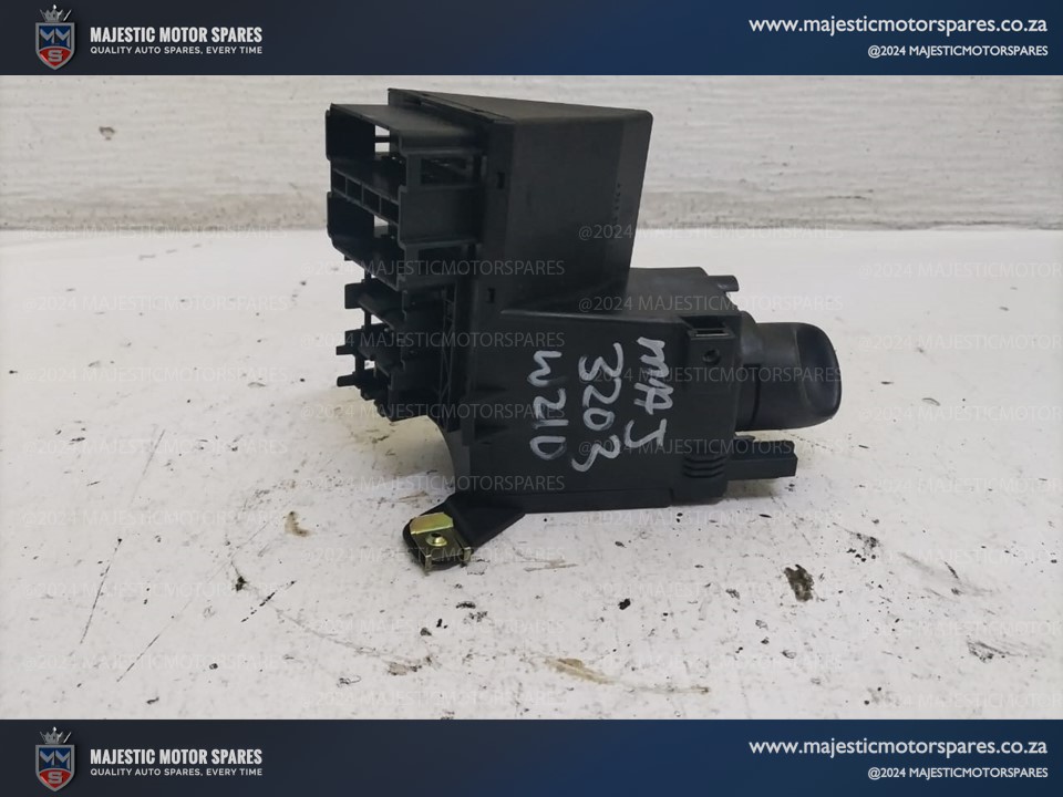 Mercedes E320 W210 Light Switch Fuse Module for sale – Pre-Owned - Private Seller