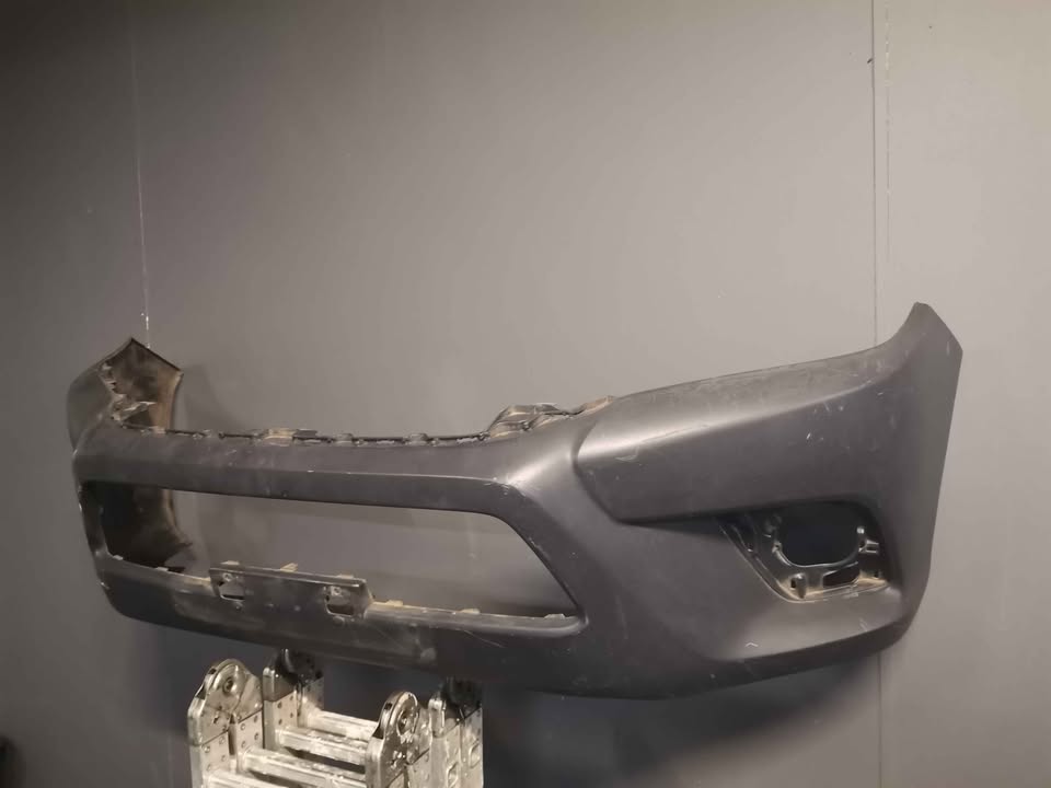 Toyota Hilux GD6 front bumper 2016-2018 - Private Seller Toyota Hilux GD6 front bumper 2016-2018 - Private Seller