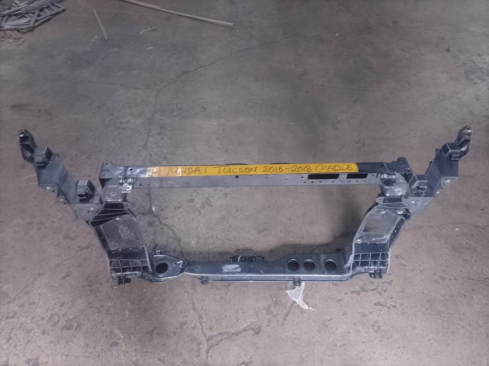 Hyundai Tucson 2015-2018 Cradle - Private Seller Hyundai Tucson 2015-2018 Cradle - Private Seller
