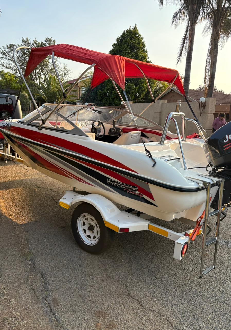 Boat 115 Jhonsen 16 foot
