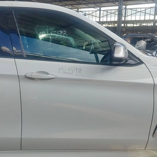 BMW X6 M50d RIGHT FRONT DOOR - Private Seller BMW X6 M50d RIGHT FRONT DOOR - Private Seller