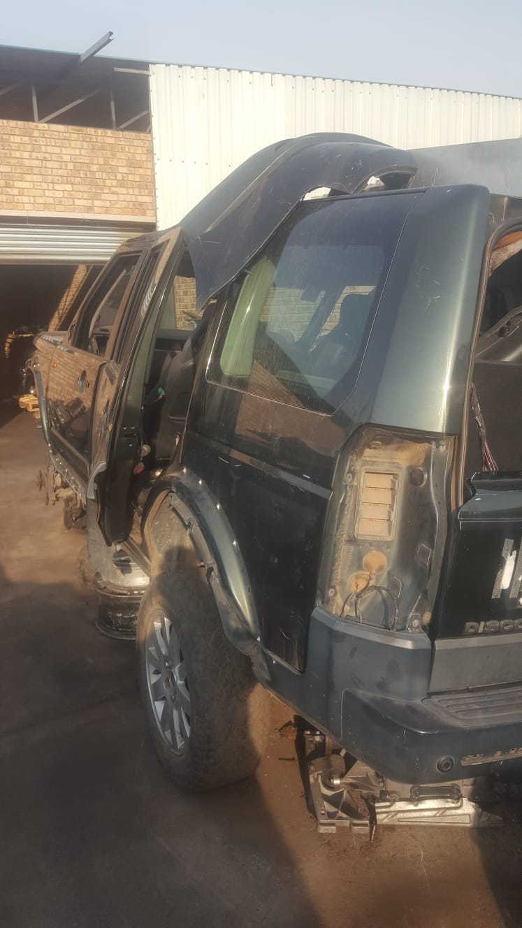 2006 Discovery 3 2.7 SE Stripping for Spares - Private Seller