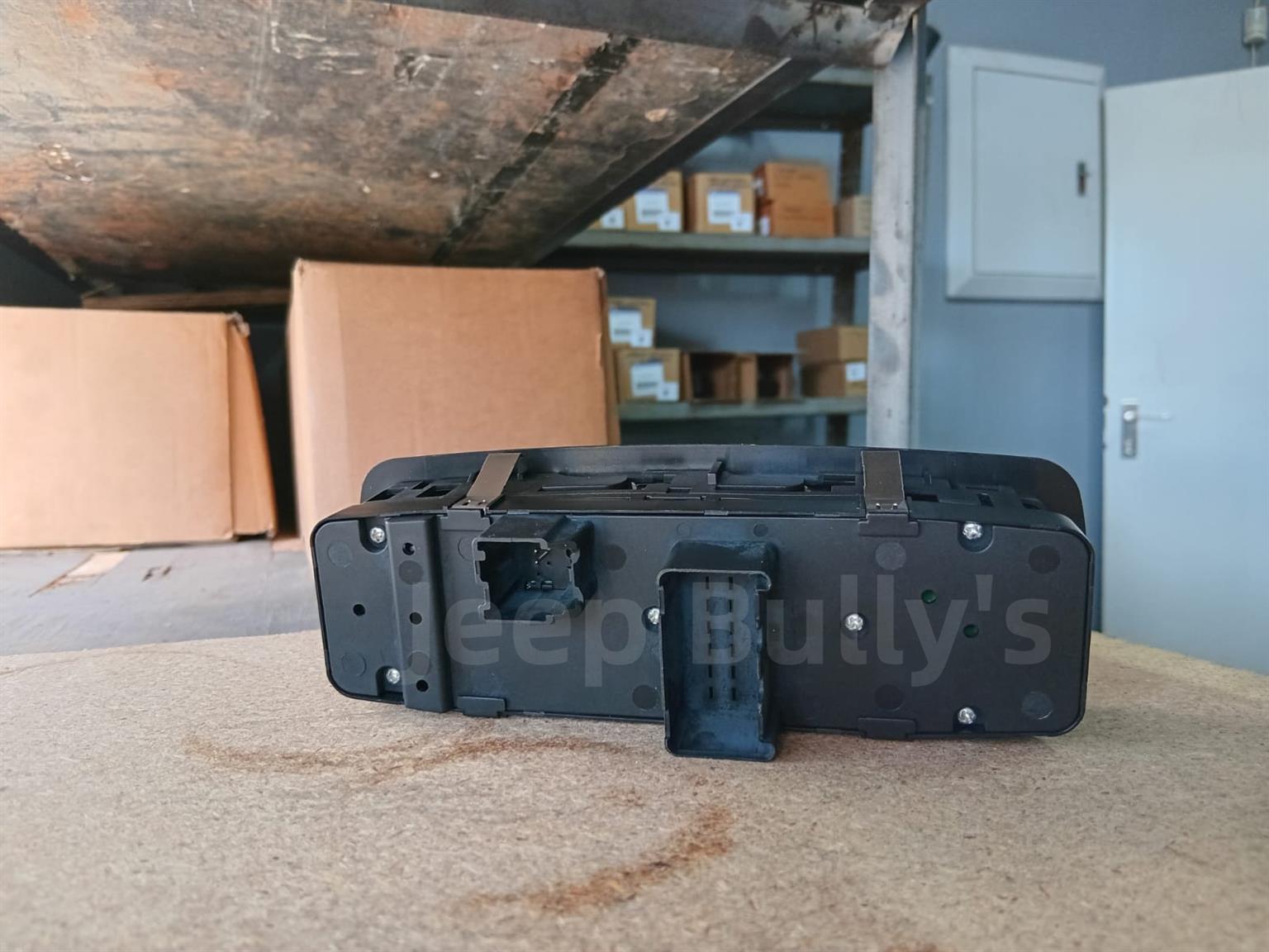 Chrysler Grand Voyager (New) Window Switch - Private Seller Chrysler Grand Voyager (New) Window Switch - Private Seller