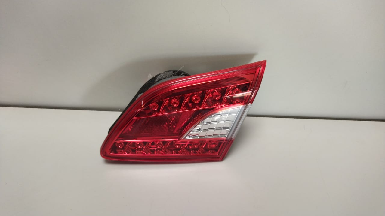 Nissan Sentra Original Taillights RHS - Private Seller
