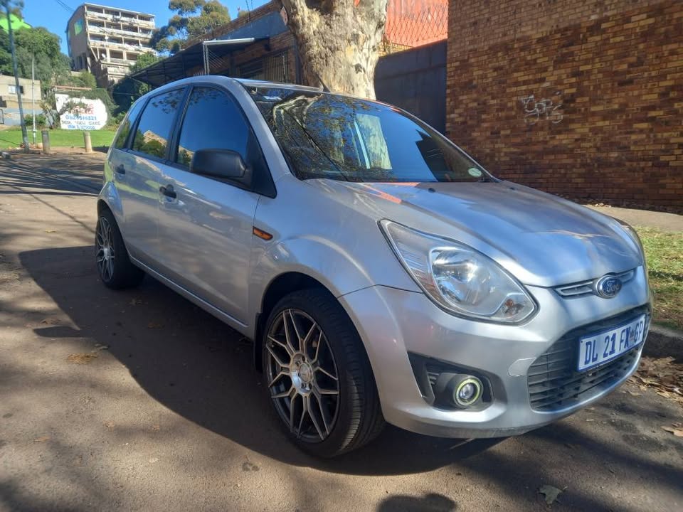 2015 Ford Figo 1.5 Diesel, Manual, Silver, 72000kms,