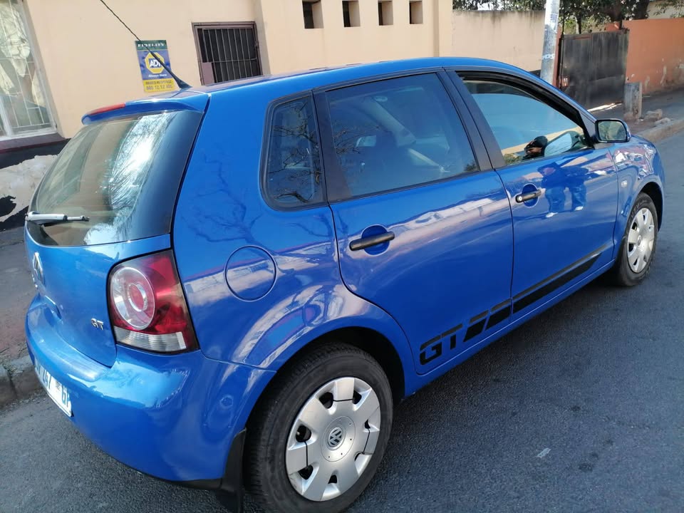 2012 VOLKSWAGEN POLO VIVO 1.4 HATCHBACK IN EXCELLENT CONDITION