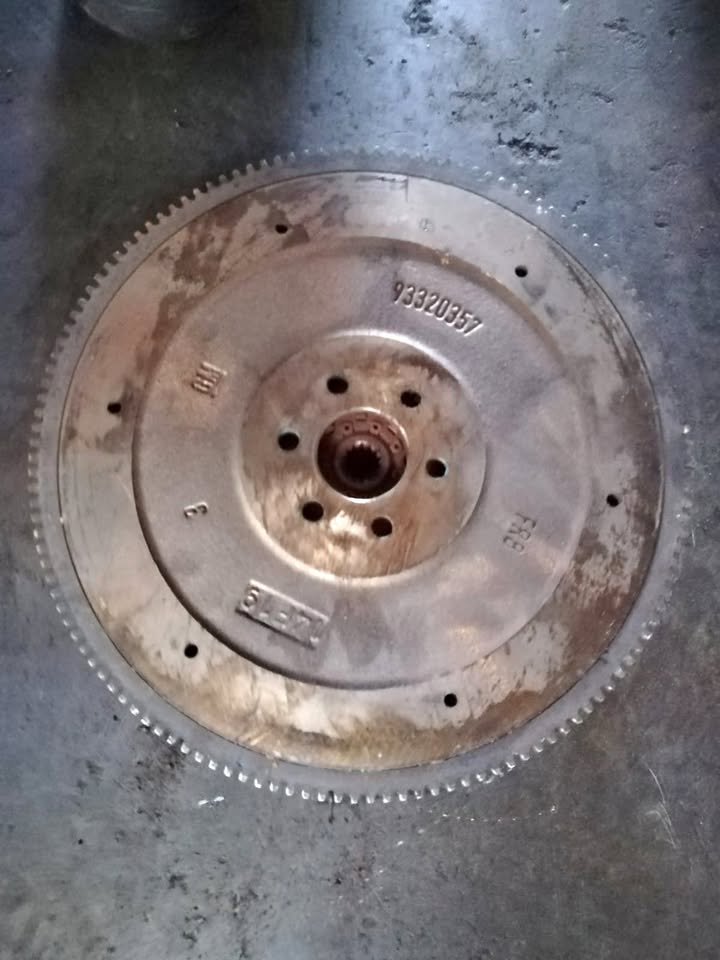 2014-15 CHEVROLET UTILITY ORIGINAL FLYWHEEL ONLY - Private Seller 2014-15 CHEVROLET UTILITY ORIGINAL FLYWHEEL ONLY - Private Seller