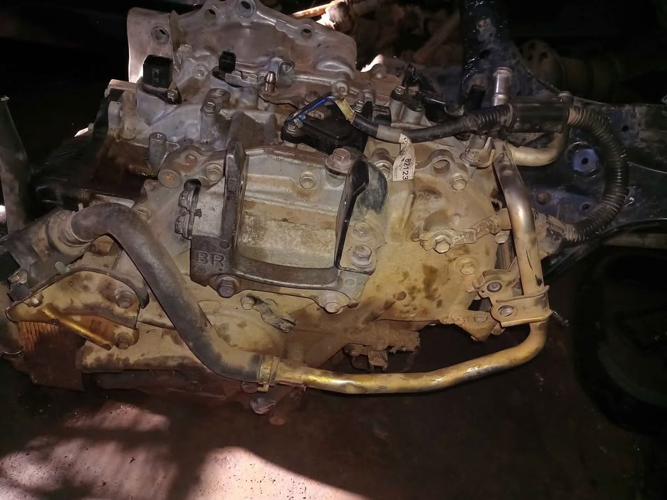 Toyota Rav4 automatic gear box transmission new shape 4x4 - Private Seller Toyota Rav4 automatic gear box transmission new shape 4x4 - Private Seller