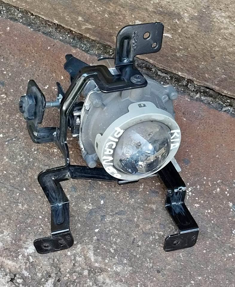 Kia Picanto fog light - Private Seller Kia Picanto fog light - Private Seller