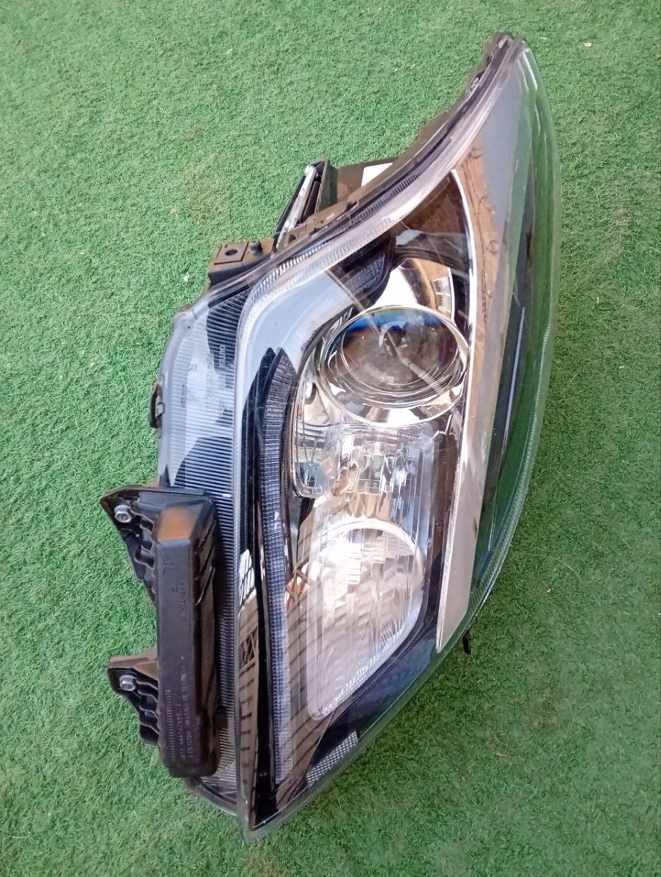 2025 starlet headlight xenon Right for Sale - Private Seller 2025 starlet headlight xenon Right for Sale - Private Seller