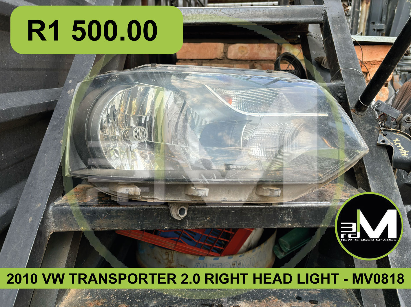 2010 VW TRANSPORTER 2.0 RIGHT HEAD LIGHT - MV0818 - Private Seller 2010 VW TRANSPORTER 2.0 RIGHT HEAD LIGHT - MV0818 - Private Seller