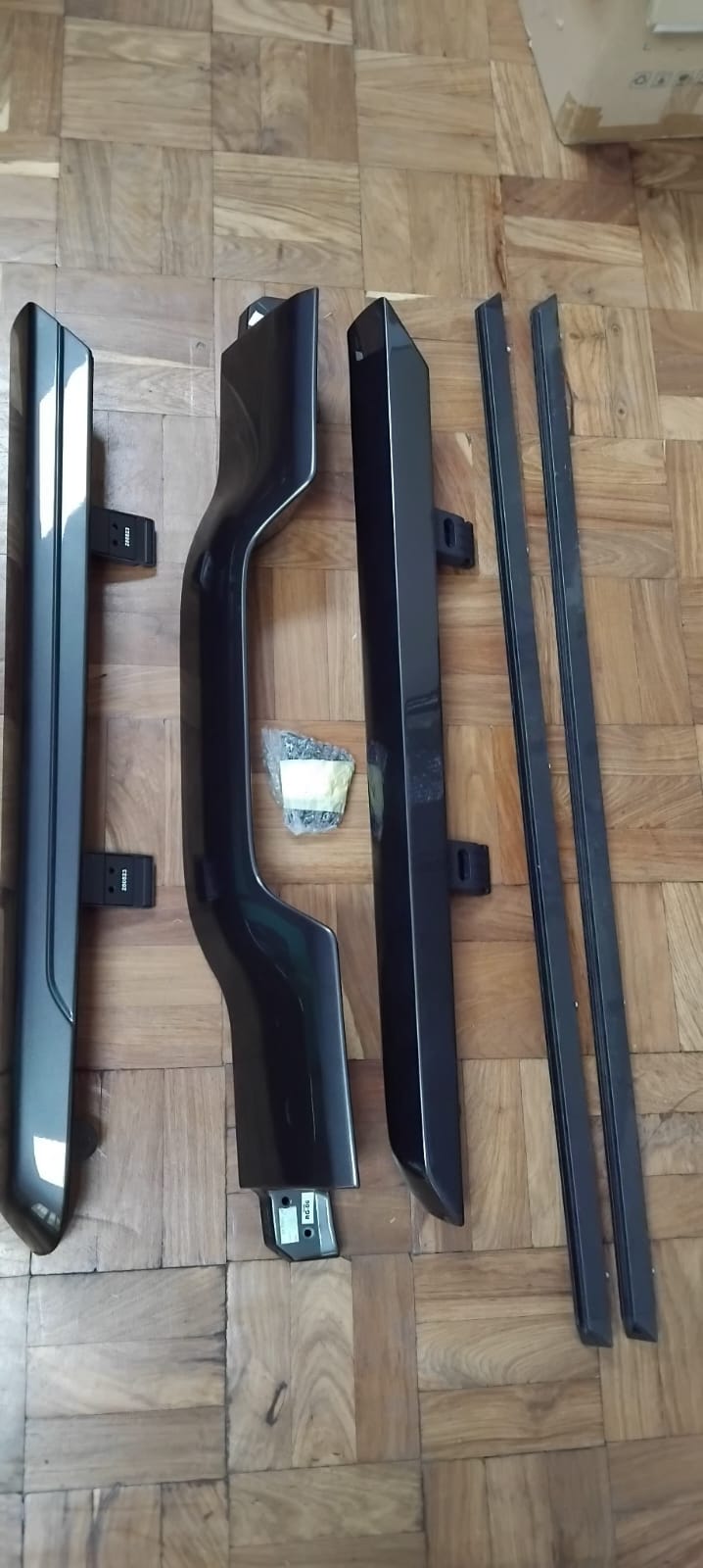Isuzu body parts - Private Seller