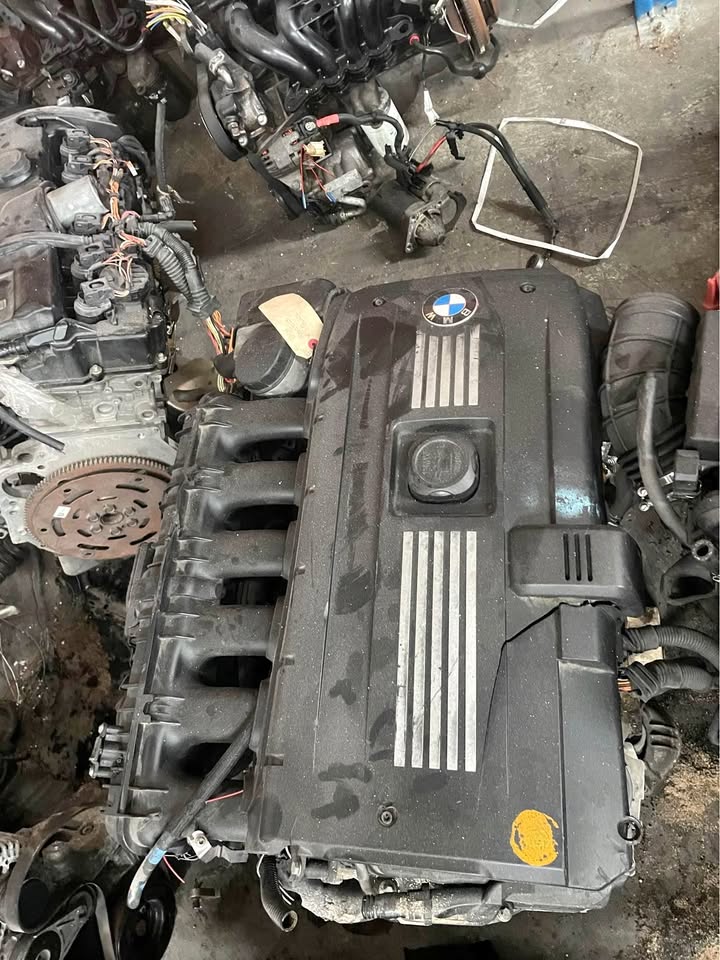 BMW 325i E90 N52 B25 - Private Seller