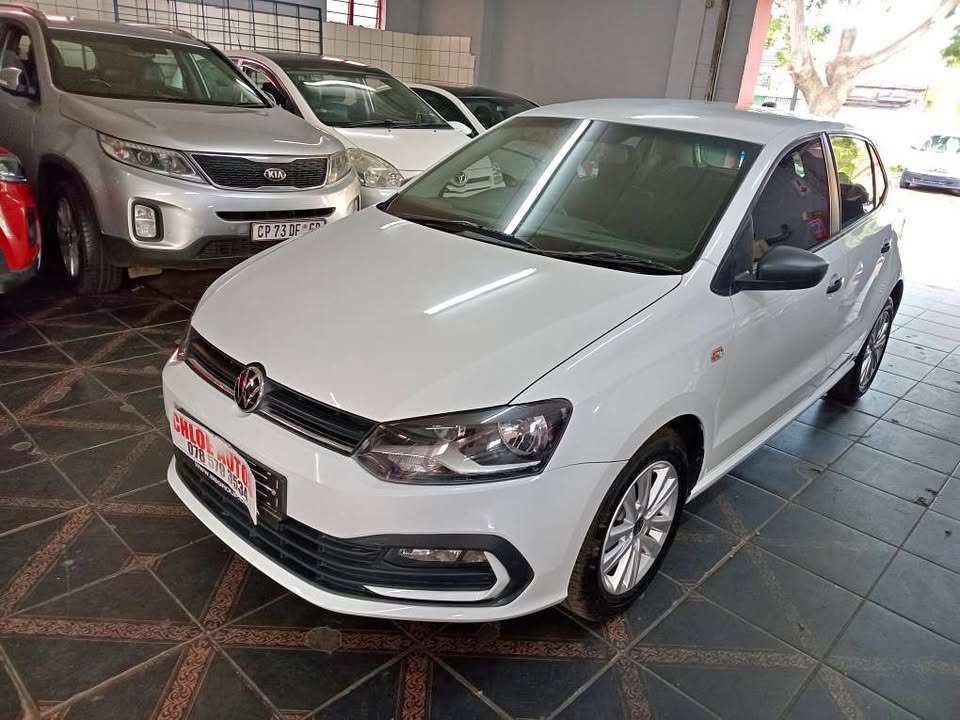 Vw polo vivo 1.4 trendline manual hatchback  2024 88000km  White