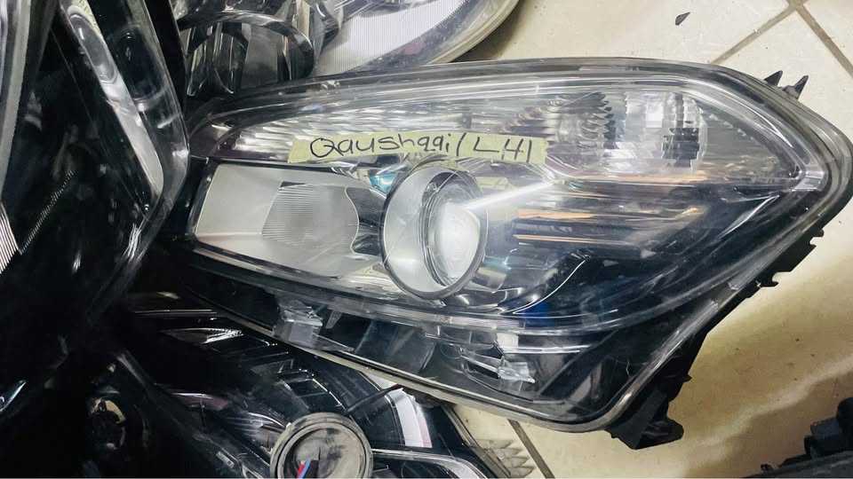 Nissan Qashqai headlights 2010 - Private Seller Nissan Qashqai headlights 2010 - Private Seller