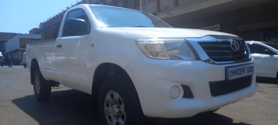 2011 TOYOTA HILUX 2.5 DIESEL 4X4, SINGLE CAB, WHITE COLOUR, MILEAGE 98000KM