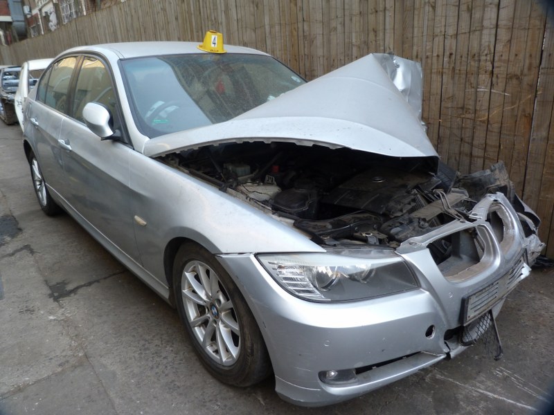 BMW 320i E90 AT Silver - 2010 STRIPPING FOR SPARES - Private Seller BMW 320i E90 AT Silver - 2010 STRIPPING FOR SPARES - Private Seller
