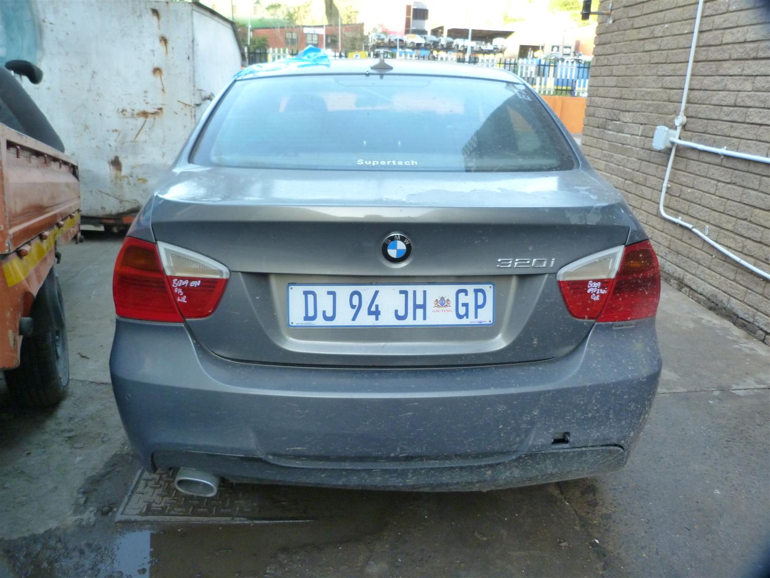 BMW 320i E90 Automatic - 2007 - Private Seller BMW 320i E90 Automatic - 2007 - Private Seller