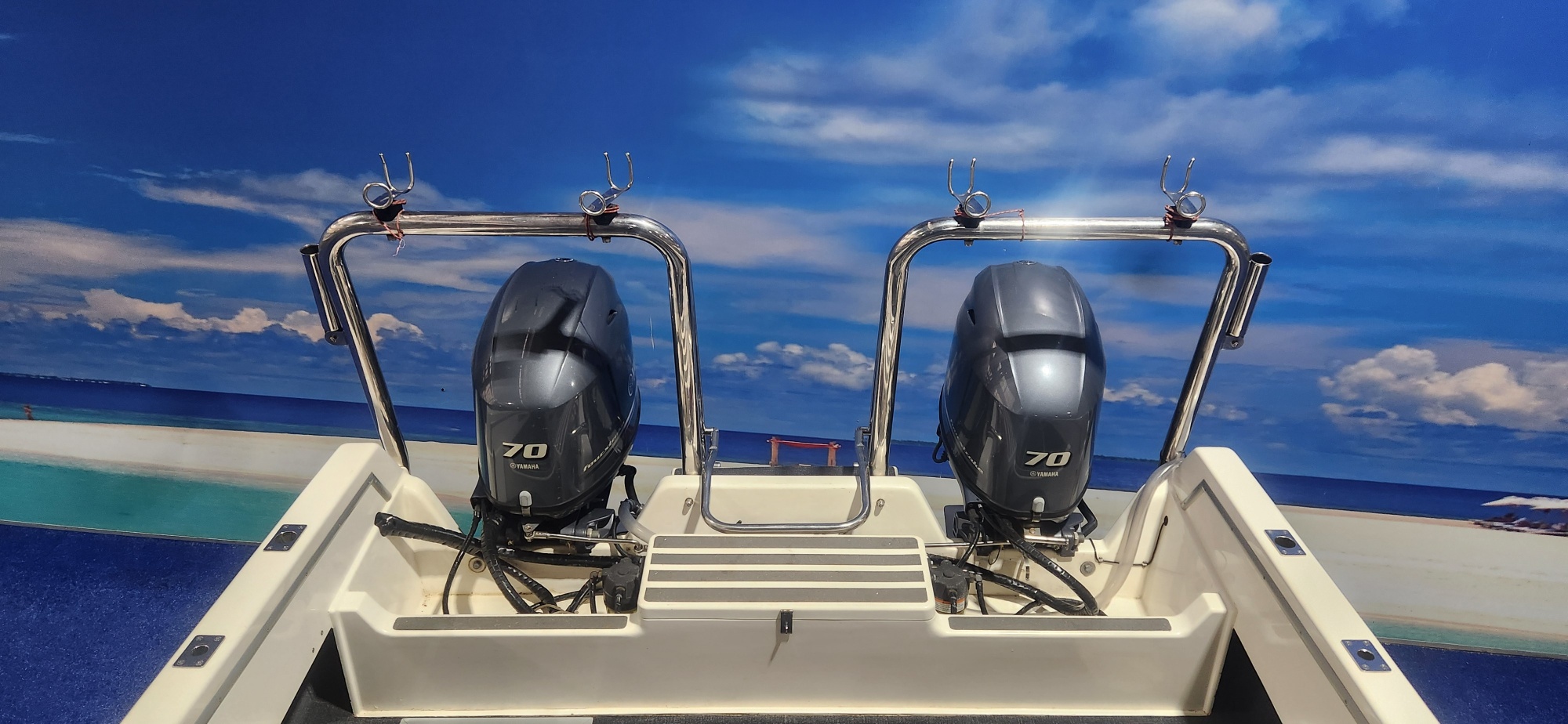 YELDCAT 17 FT ON TRAILER 2 X 70 YAMAHA 4 STROKES