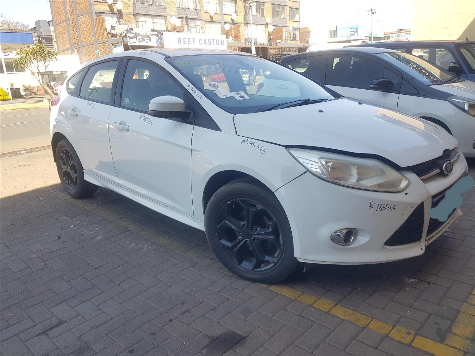 ford focus complete car stripping for spares - Private Seller