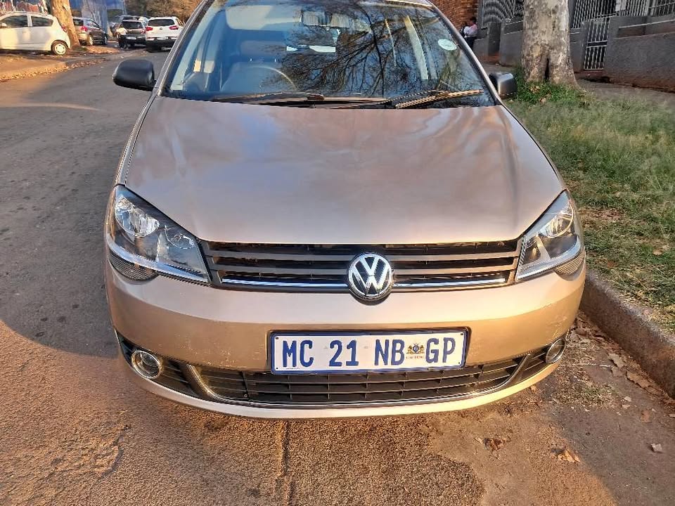 Volkswagen polo Vivo 1.4 hatchback 2015
