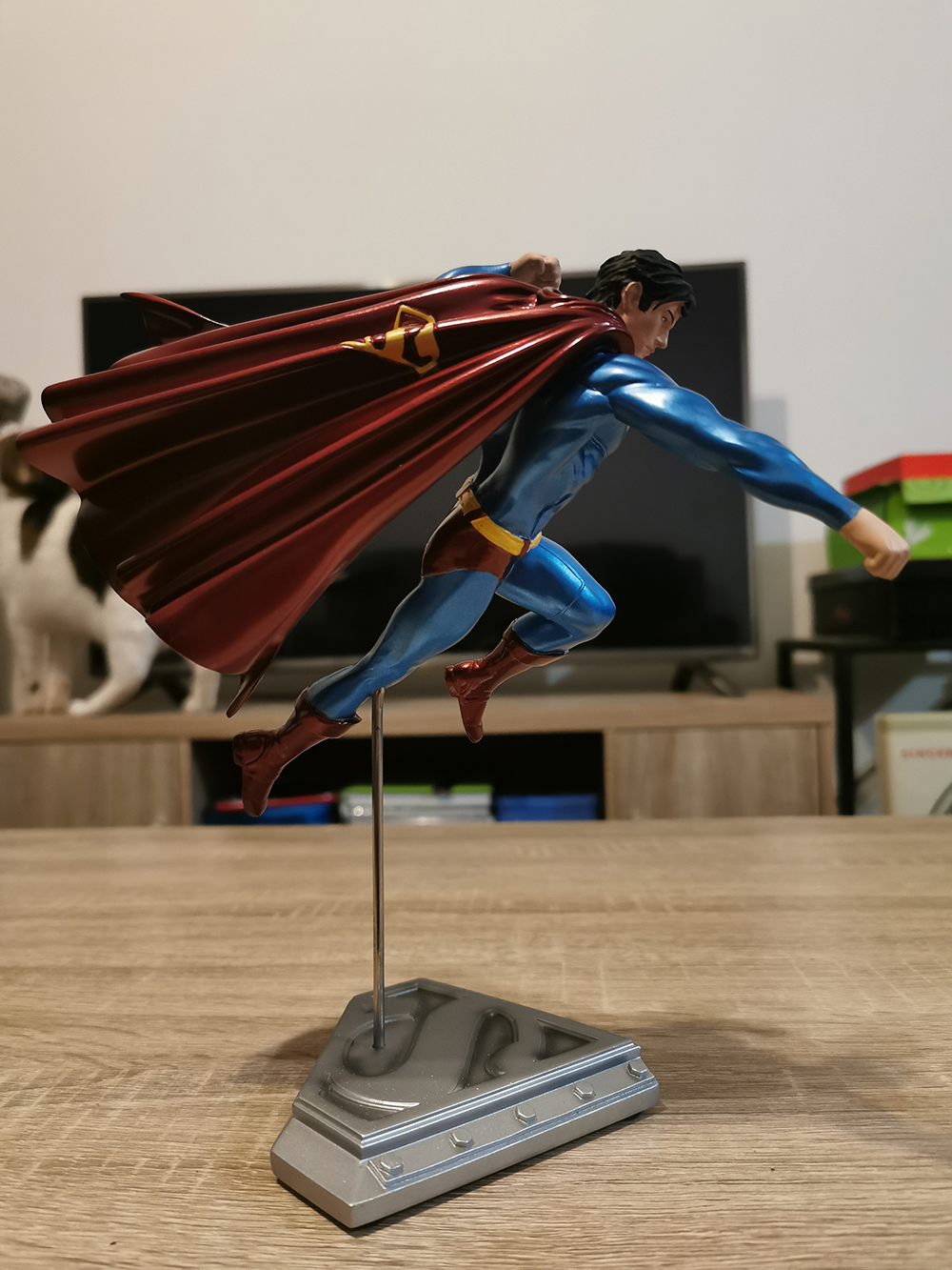 Superman DC Collectables Man Of Steel Statue (New In Box)