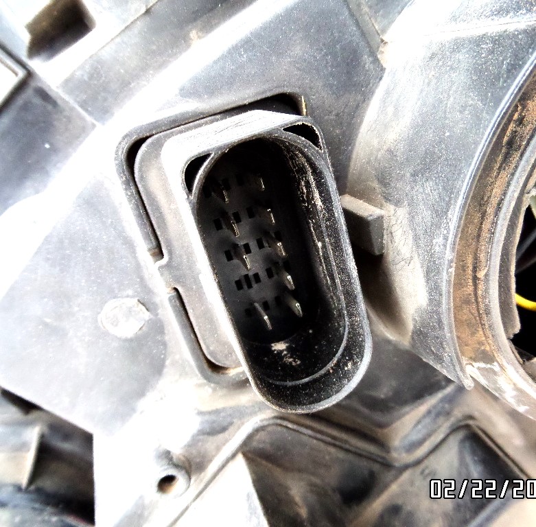 Chevrolet Trailblazer Projector right side headlight - Private Seller Chevrolet Trailblazer Projector right side headlight - Private Seller